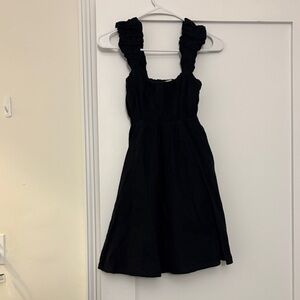 Abercrombie and Fitch. XS petite. black dress with pockets. NWT